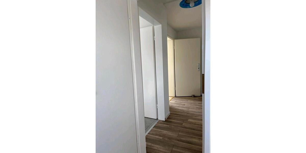 Dachgeschoßwohnung Wölfersheim - 4 Zimmer, 85 m&sup2;, 950&euro; | Angebot:26466653