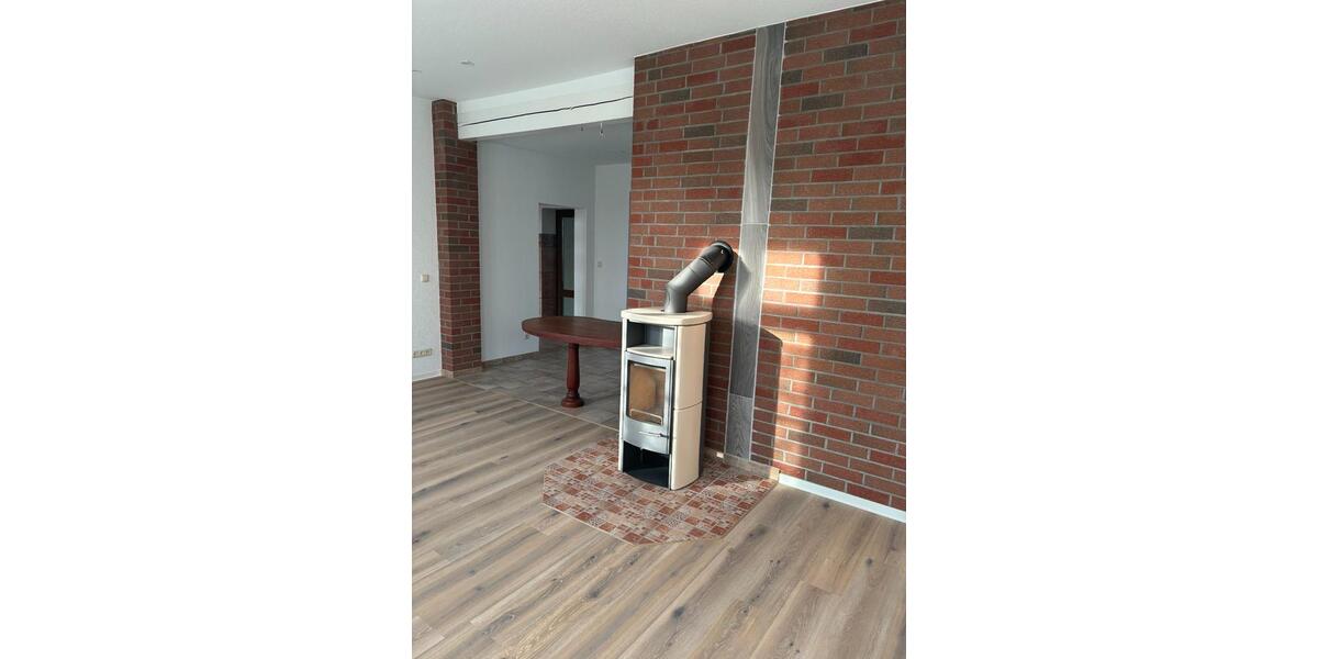 Etagenwohnung Parchim - 3.5 Zimmer, 142 m&sup2;, 1.200&euro; | Angebot:26635658