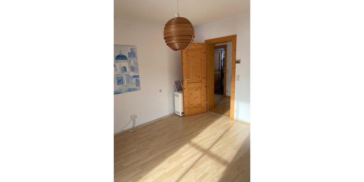 4 Zi. Wohnung mit Garten und Garage zu vermieten 4 zimmer