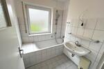 Erdgeschoßwohnung Varel - 4 Zimmer, 80 m&sup2;, 665&euro; | Angebot:26586156