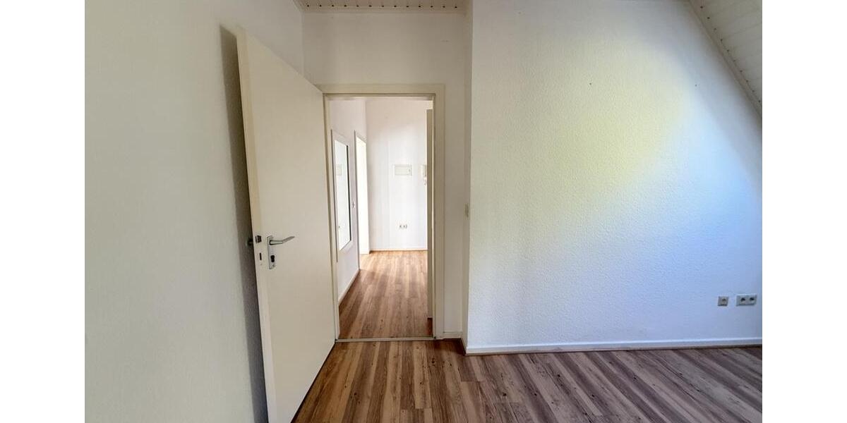 Villa Gelsenkirchen Buer - 12 Zimmer, 310 m&sup2;, 3.200&euro; | Angebot:22985202