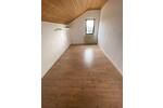 Etagenwohnung Aurachtal - 3 Zimmer, 105 m&sup2;, 900&euro; | Angebot:26022265