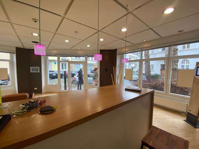 Einzelhandel in Düsseldorf 1.495 € 50 m² zimmer