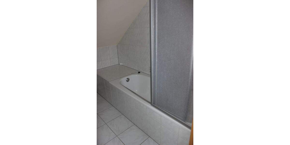 Etagenwohnung Kirchhundem - 3 Zimmer, 90 m&sup2;, 650&euro; | Angebot:25681692