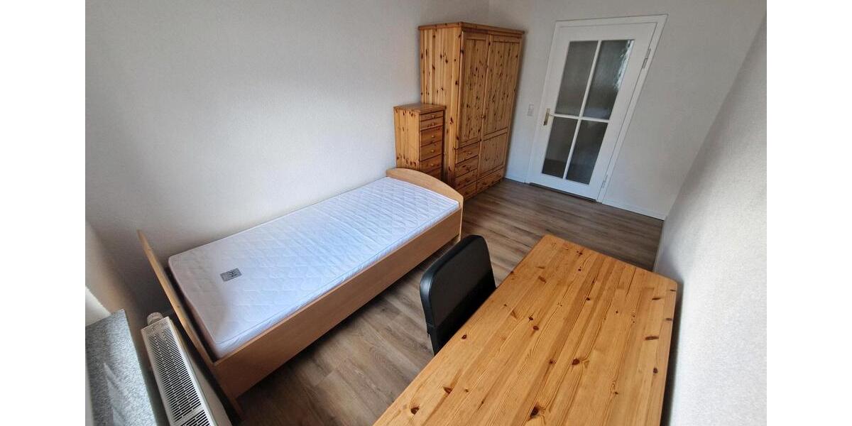 Helle modern möblierte WG-Zimmer Heidenheim ggü. DHBW Top-Lage! 4 zimmer