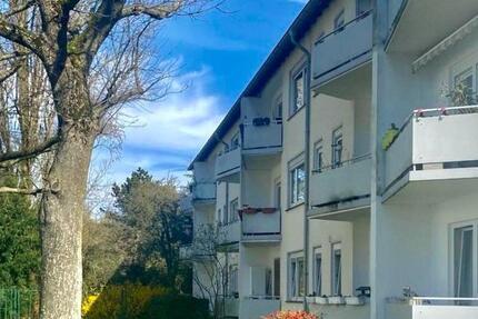 Helle, modernisierte 2- Zimmerwohnung mit Balkon, provisionsfrei