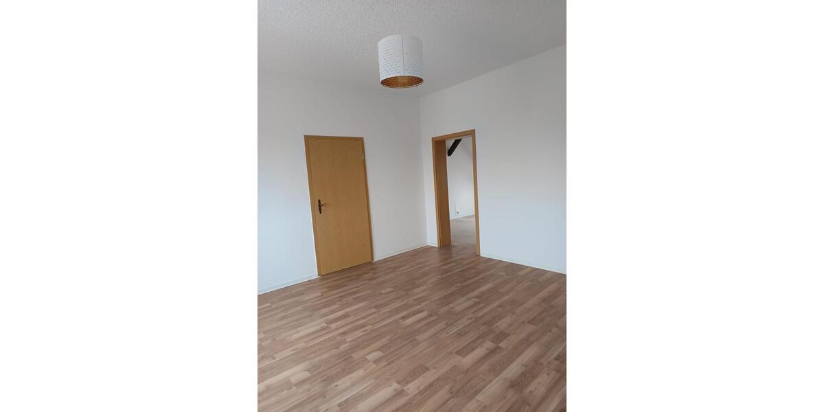 Dachgeschoßwohnung Zehdenick - 2 Zimmer, 59 m&sup2;, 502&euro; | Angebot:25104018