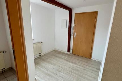 Wohnung Bad Blankenburg - 4 Zimmer, 100 m&sup2;, 650&euro; | Angebot:25904164