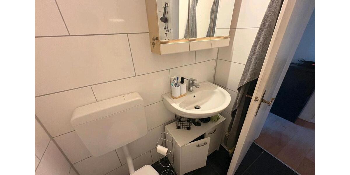 Wohnen auf Zeit Düsseldorf Stadtbezirk 8 - 1 Zimmer, 32 m&sup2;, 540&euro; | Angebot:26616007