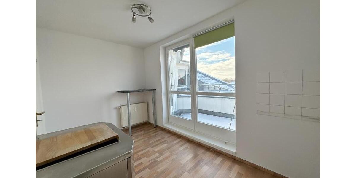 Dachgeschoßwohnung Frankfurt (Oder) - 4 Zimmer, 108 m&sup2;, 680&euro; | Angebot:24940618