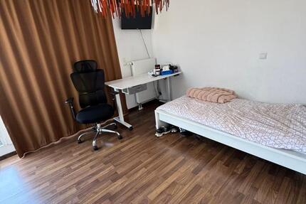 Wohnen auf Zeit Böblingen Dagersheim - 6 Zimmer, 13 m&sup2;, 640&euro; | Angebot:26023691