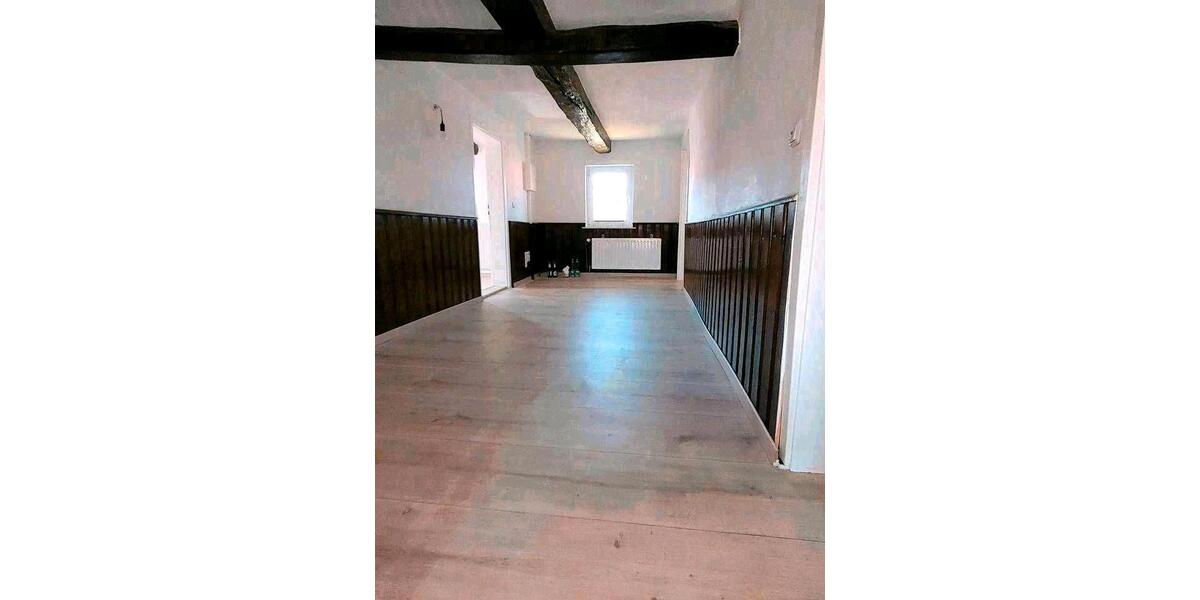 Etagenwohnung Lehre - 3 Zimmer, 111 m&sup2;, 695&euro; | Angebot:26051421