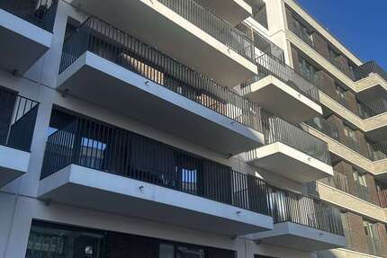 Wohnung zum Mieten in Berlin 1.948 € 84.68 m² 3 zimmer