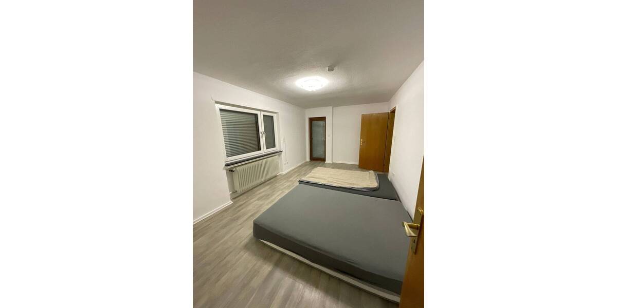 Einfamilienhaus Petersberg - 6 Zimmer, 180 m&sup2;, 1.600&euro; | Angebot:26106614