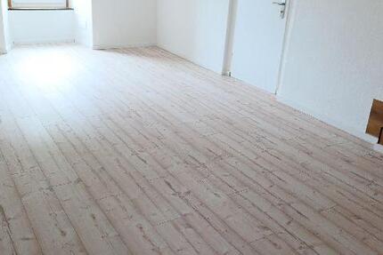 Erstbezug! Vollständig 2024 neu erstellte 2 Zimmer-Wohnung mit neuem Bad, Garten und Kfz-Platz! 2 zimmer