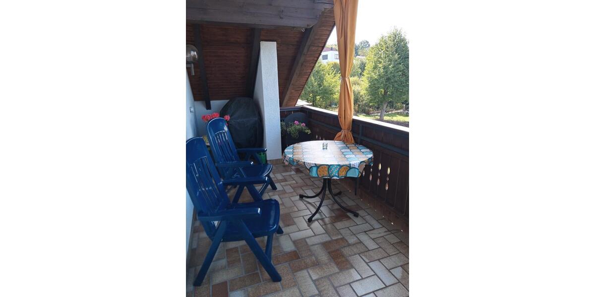 Dachgeschoßwohnung Thurnau - 4 Zimmer, 100 m&sup2;, 650&euro; | Angebot:25875104