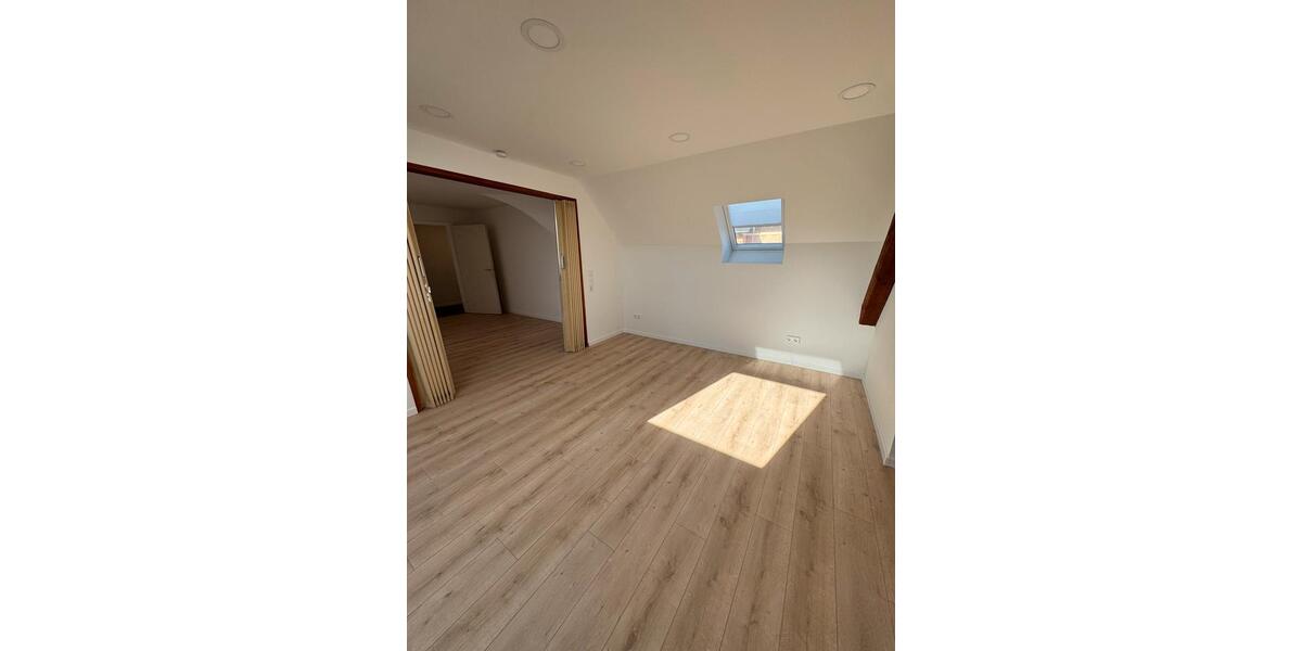 Etagenwohnung Warthausen - 3.5 Zimmer, 85 m&sup2;, 990&euro; | Angebot:25905225