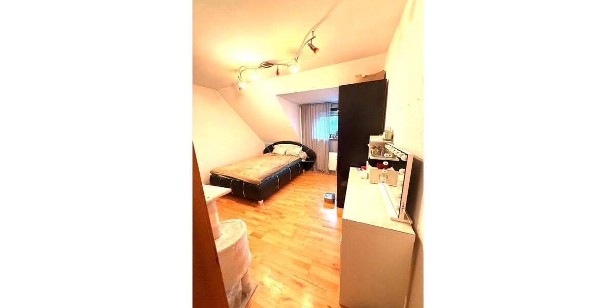 Maisonettenwohnung Saarbrücken West - 3 Zimmer, 85 m&sup2;, 670&euro; | Angebot:24877366