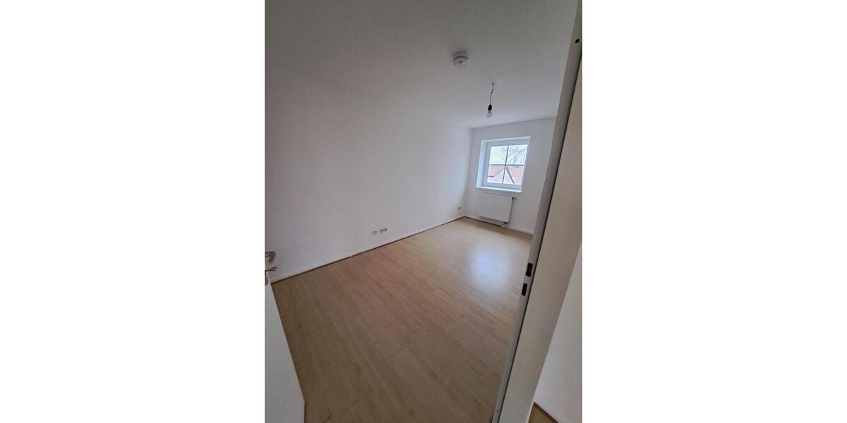Etagenwohnung Velten - 4 Zimmer, 80 m&sup2;, 839&euro; | Angebot:26416078
