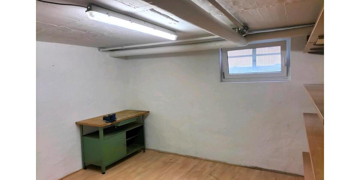 Etagenwohnung Paderborn Neuenbeken - 5 Zimmer, 100 m&sup2;, 900&euro; | Angebot:25994216