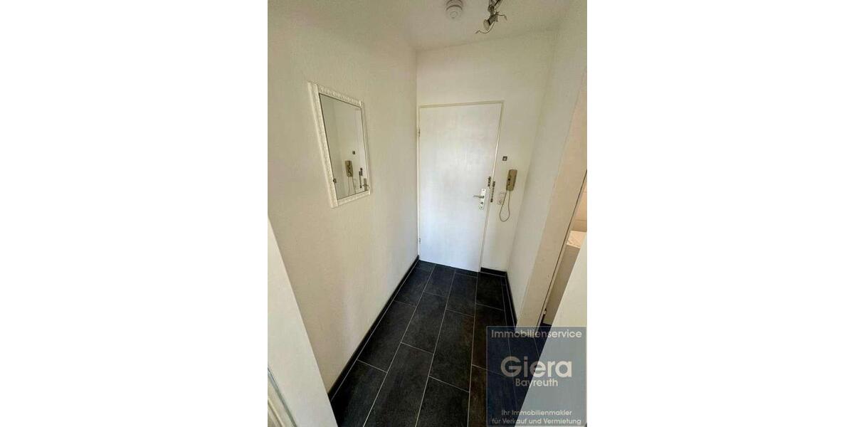 Dachgeschoßwohnung Bayreuth Meyernberg - 1 Zimmer, 31 m&sup2;, 460&euro; | Angebot:26367705