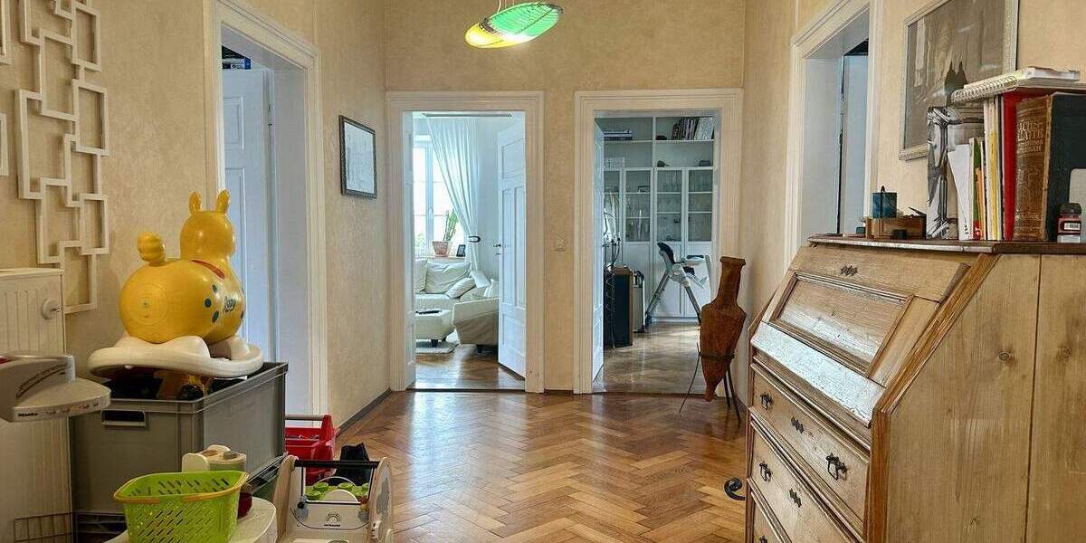 Etagenwohnung Landsberg Ellighofen - 4 Zimmer, 149 m&sup2;, 1.850&euro; | Angebot:25262362