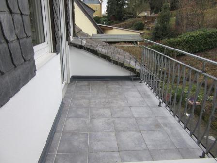 Tolle 3- Zimmerwohnung mit Balkon und Gartenteil 3 zimmer