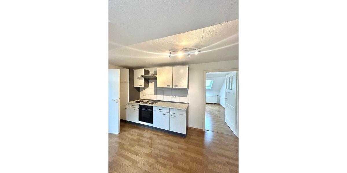 Dachgeschoßwohnung Essen Südviertel - 2 Zimmer, 48 m&sup2;, 648&euro; | Angebot:23621203