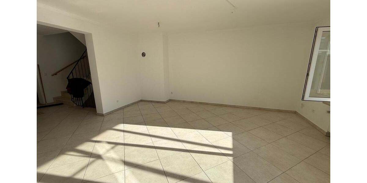 Doppelhaushälfte Tutzing - 5 Zimmer, 141 m&sup2;, 2.190&euro; | Angebot:24660608