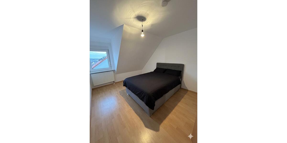 Dachgeschoßwohnung Windsbach - 2 Zimmer, 53 m&sup2;, 590&euro; | Angebot:25875130