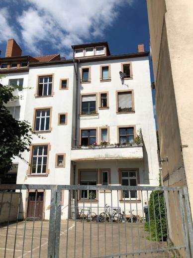 Etagenwohnung Saarbrücken St Johann - 4 Zimmer, 100 m&sup2;, 1.100&euro; | Angebot:24367917