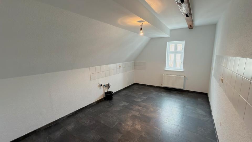 Dachgeschoßwohnung Volkmarsen - 4 Zimmer, 103 m&sup2;, 650&euro; | Angebot:26221973