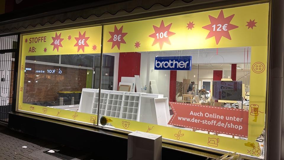 Fläche 350 QM zu vermieten 01632071695 zimmer