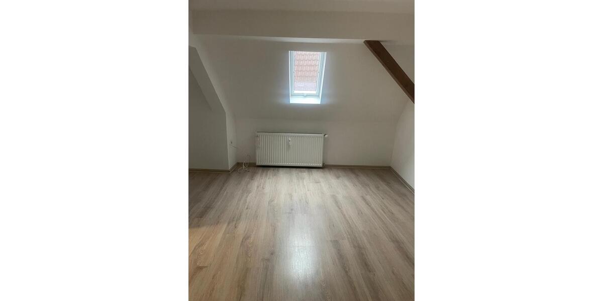 Dachgeschoßwohnung Rhodt unter Rietburg - 3 Zimmer, 950&euro; | Angebot:22628624