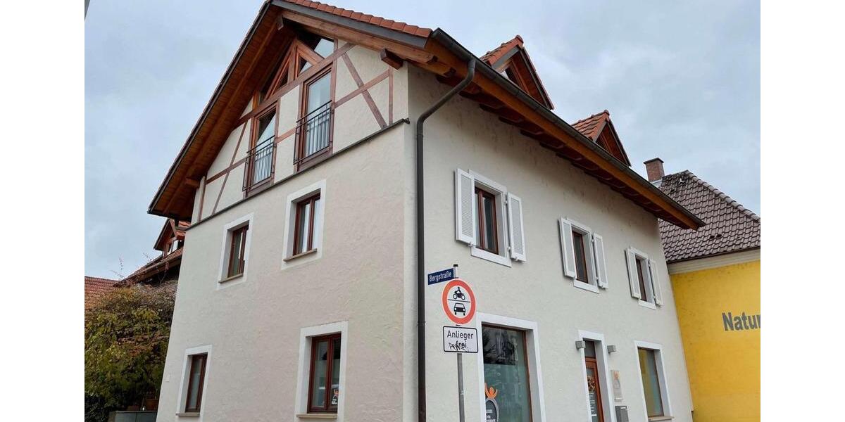 Etagenwohnung Ehrenkirchen - 3 Zimmer, 72 m&sup2;, 1.000&euro; | Angebot:26637110