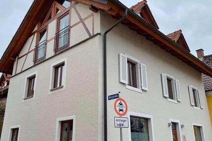Wohnung Ehrenkirchen - 3 Zimmer, 72 m&sup2;, 1.000&euro; | Angebot:26637110