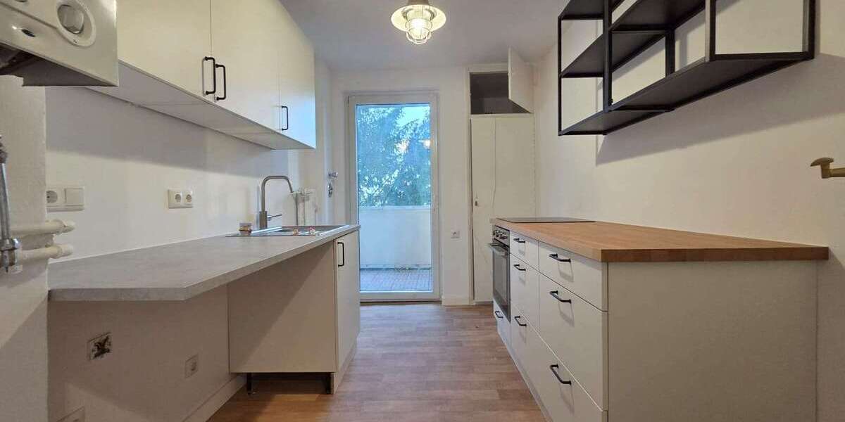 Etagenwohnung Offenbach am Main Zentrum - 3 Zimmer, 92 m&sup2;, 1.250&euro; | Angebot:27018493