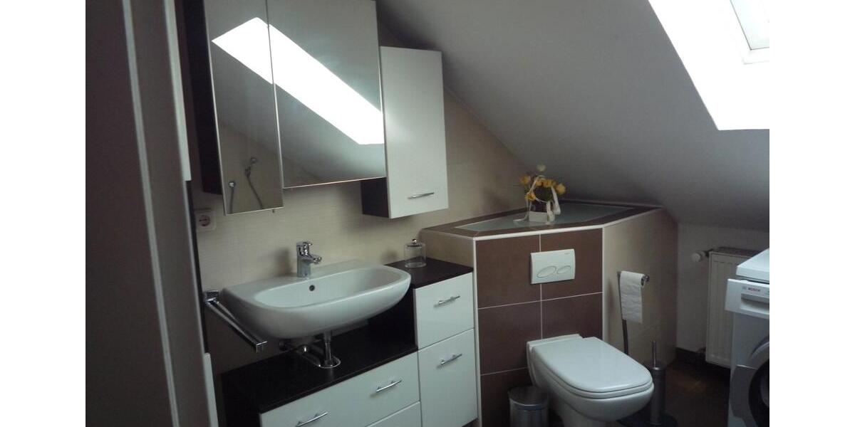 Dachgeschoßwohnung Weiden in der Oberpfalz - 3 Zimmer, 52 m&sup2;, 640&euro; | Angebot:26700369
