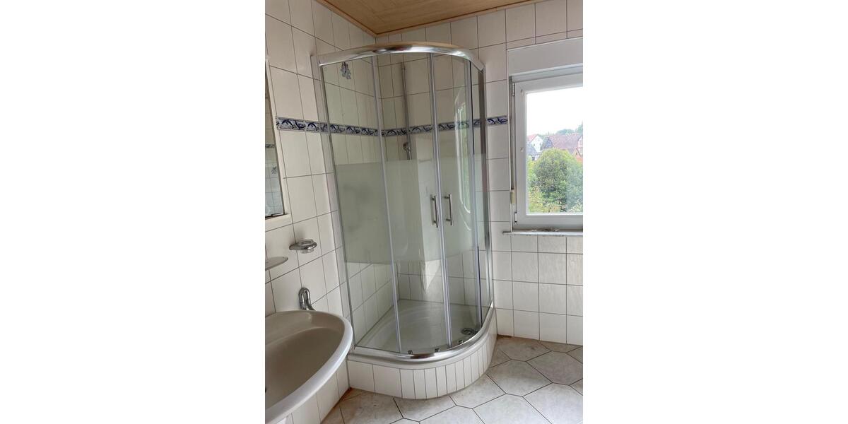 Etagenwohnung Ortenberg - 3 Zimmer, 115 m&sup2;, 950&euro; | Angebot:25903909