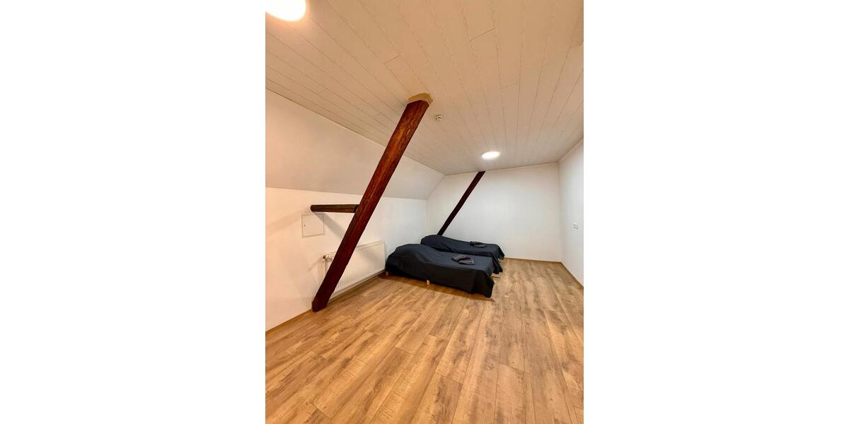 Wohnen auf Zeit Ötzingen - 4 Zimmer, 20 m&sup2;, 350&euro; | Angebot:24508060