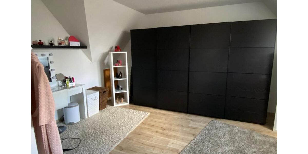 Dachgeschoßwohnung Burg (Dithmarschen) - 3 Zimmer, 102 m&sup2;, 816&euro; | Angebot:25591515