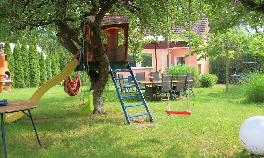 Haus im Grünen mit 600 qm schönen Garten + Sauna - Berlin Süd 4 zimmer