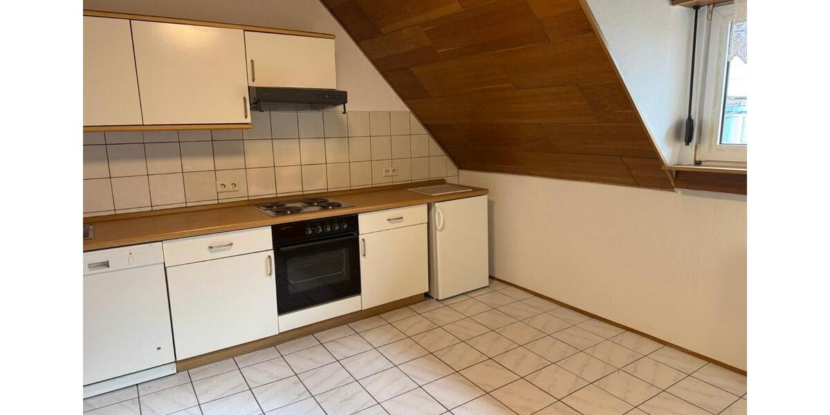Dachgeschoßwohnung Queidersbach - 3 Zimmer, 65 m&sup2;, 585&euro; | Angebot:25181137