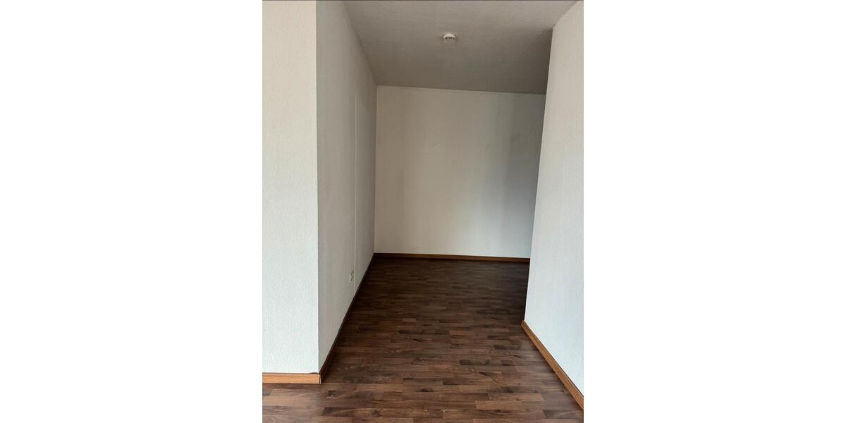 Etagenwohnung Hanau Großauheim - 2 Zimmer, 85 m&sup2;, 1.150&euro; | Angebot:25891841