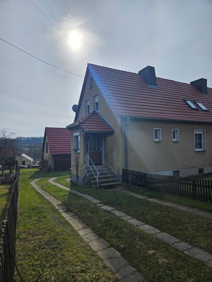 Haus mit Nebengebäude und größzügigem Grundstück zur Miete