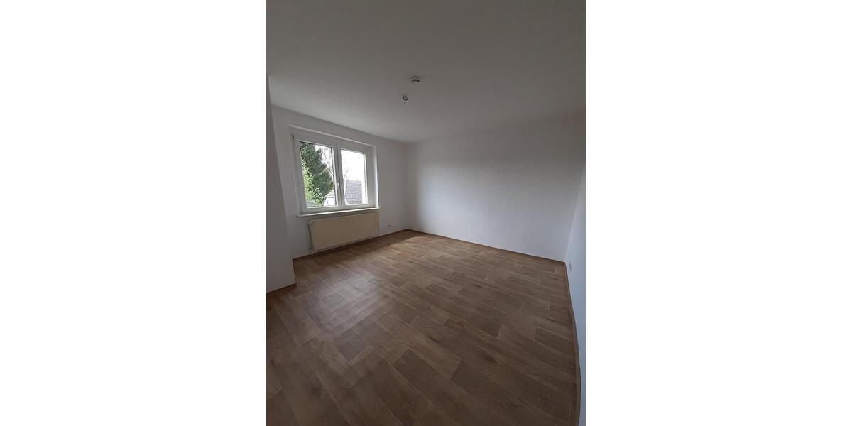 Etagenwohnung Brüssow - 2 Zimmer, 54 m&sup2;, 400&euro; | Angebot:25649869