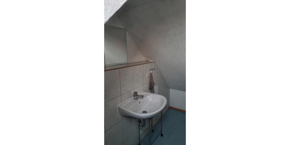 Dachgeschoßwohnung Jena Kernberge - 1 Zimmer, 28 m&sup2;, 299&euro; | Angebot:26234033