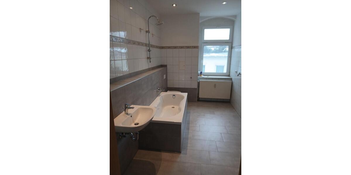 Etagenwohnung Pliening - 4 Zimmer, 103 m&sup2;, 550&euro; | Angebot:24998488