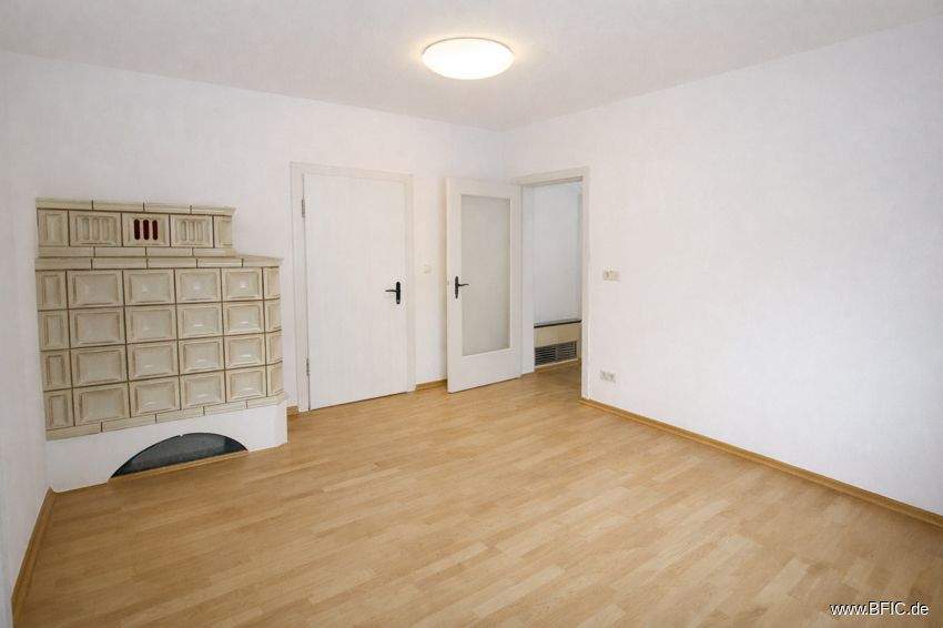 Einfamilienhaus zur Miete in Berlin-Kaulsdorf - Garage, Garten, großes Grundstück 5 zimmer