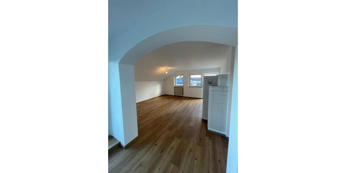 Dachgeschoßwohnung Bad Füssing - 5 Zimmer, 115 m&sup2;, 1.150&euro; | Angebot:26483995